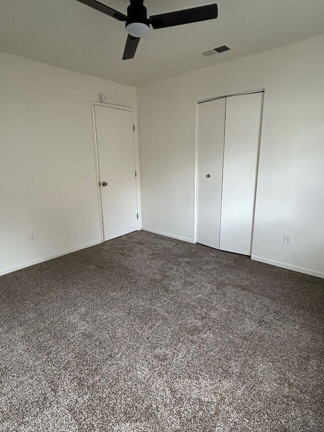 Photo - 12 Klondike Ct Unidad B