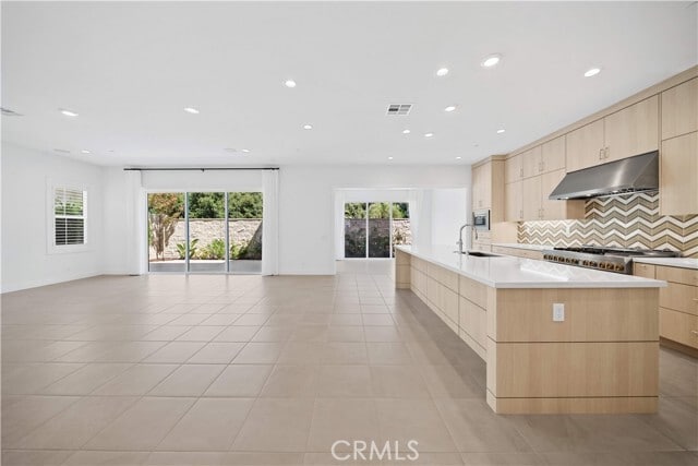 Photo - 360 Riverbend