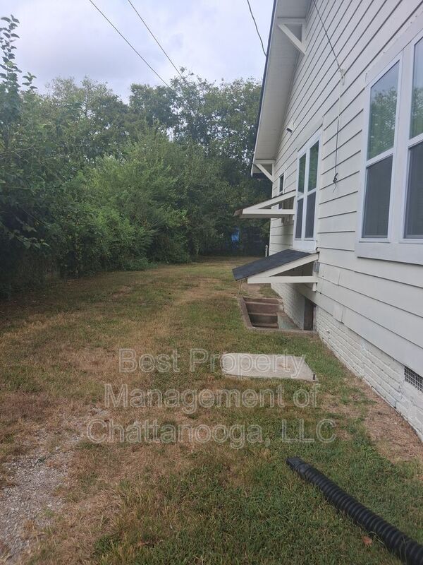 1103 Sheridan Ave