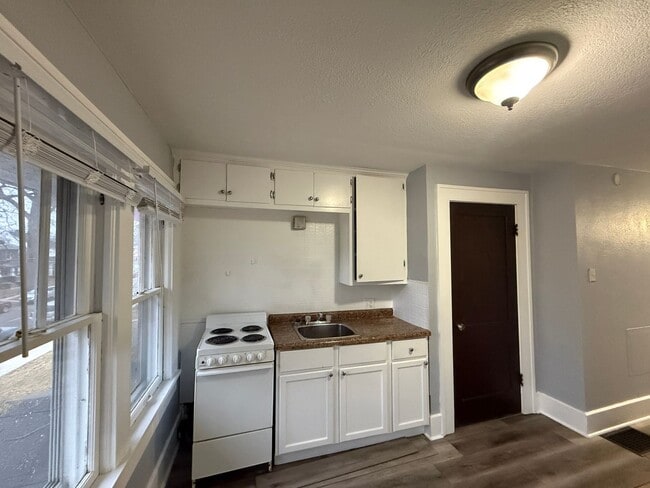 Photo - 3718 S Wayne Ave Unit 3718 S. Wayne Ave Apt 3 Fort Wayne, IN 46807