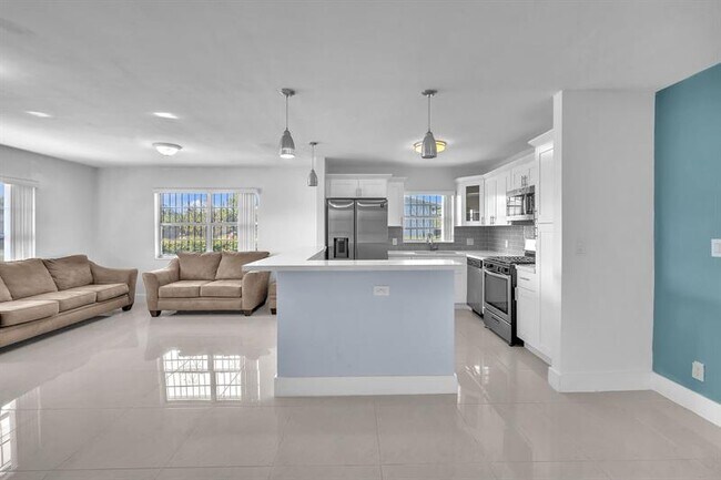 Photo - 17115 NW 12th Ct