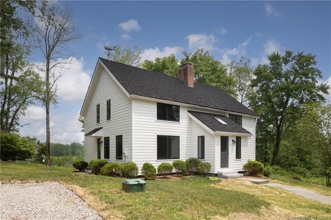 Building Photo - 31 Barberry Hill Rd