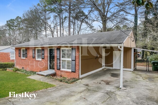 Photo - 443 Fairlock Ln NW