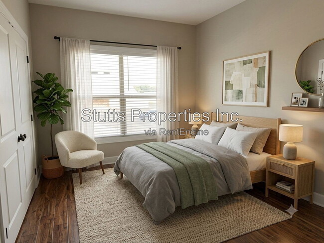 Building Photo - 145 Bruin Dr Unit 227