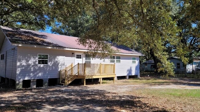 Building Photo - 33200 Walker Rd N Rental
