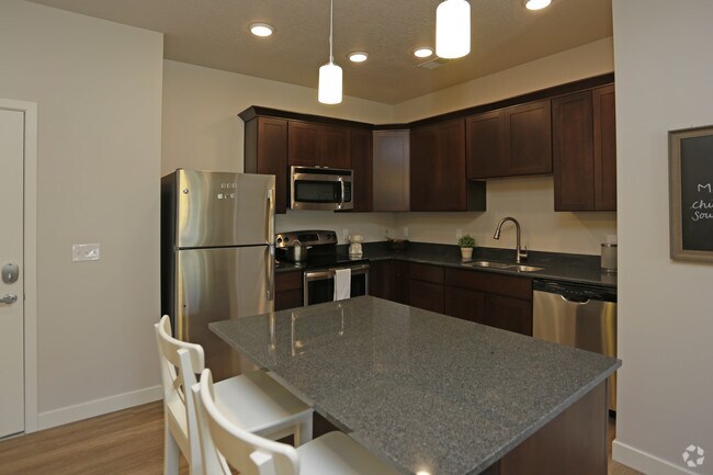 Grovecrest Villas