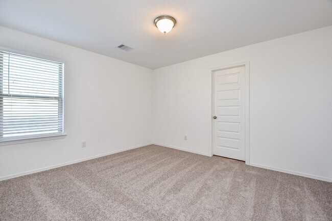 Building Photo - 5714 Tabula Rasa Dr