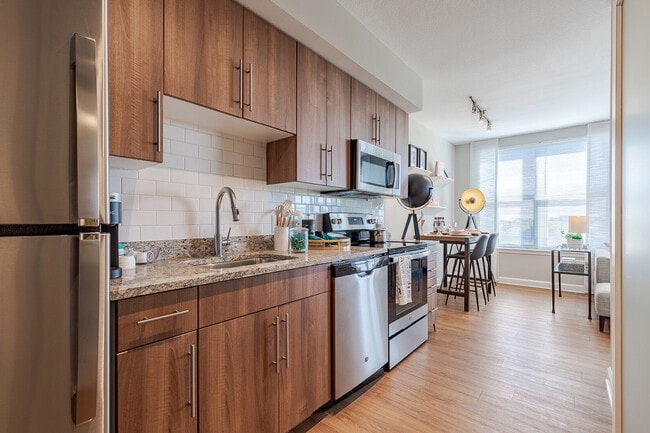 Building Photo - Jefferson Marketplace