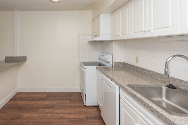 Photo - Whitney Towers in the heart of the Hamden's Centerville Neighborhood