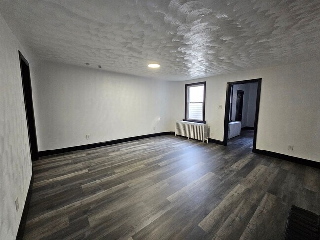 Photo - Fully Updated 3 bedroom 1 bath house for r...