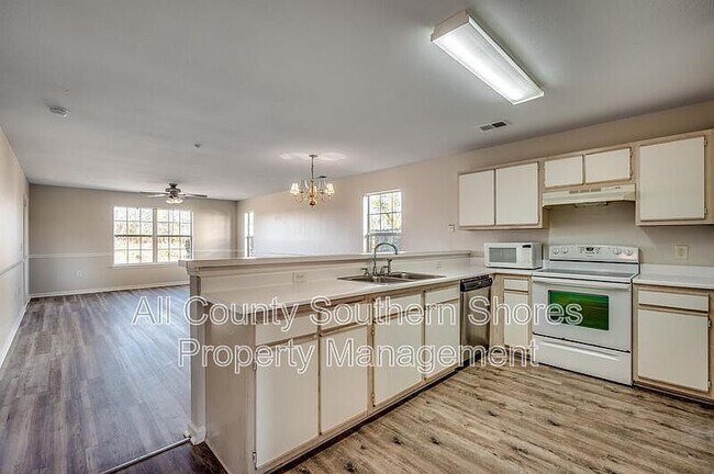 Photo - 1192 River Oaks Dr