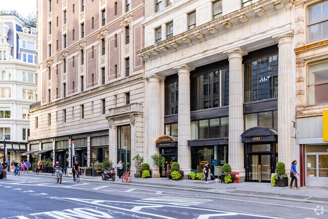 1182 Broadway - The Centurian