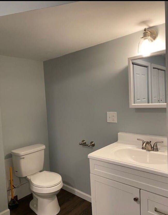 Photo - 345 S Front St