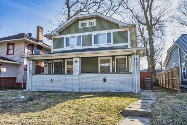 Photo - 3541 Birchwood Ave