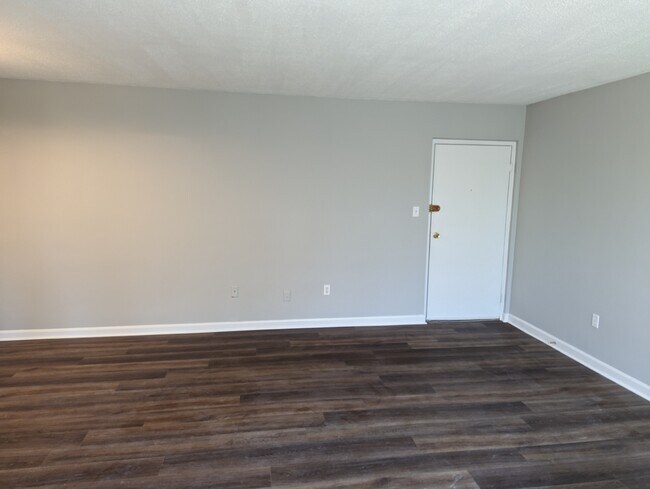 Photo - 3831 Hamilton Street Unit #303