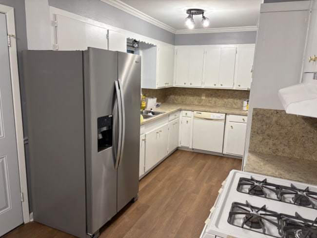 Photo - 122 Thomas Dr