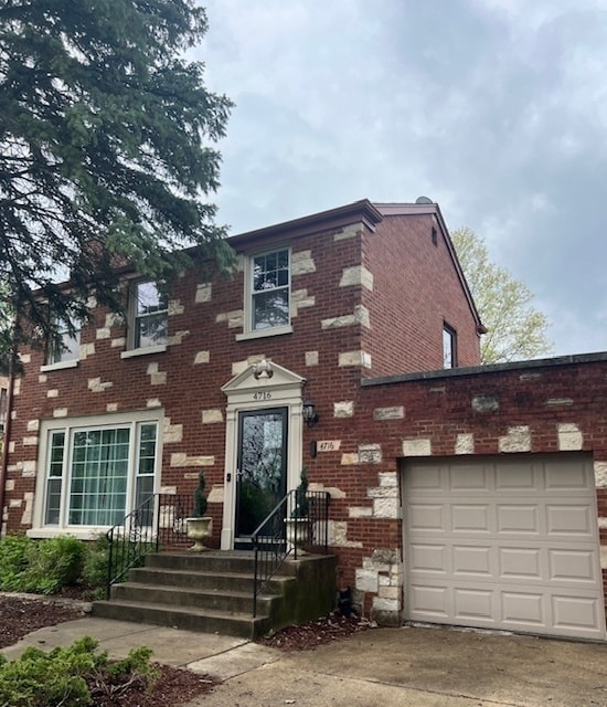 Building Photo - 4716 Wolf Rd