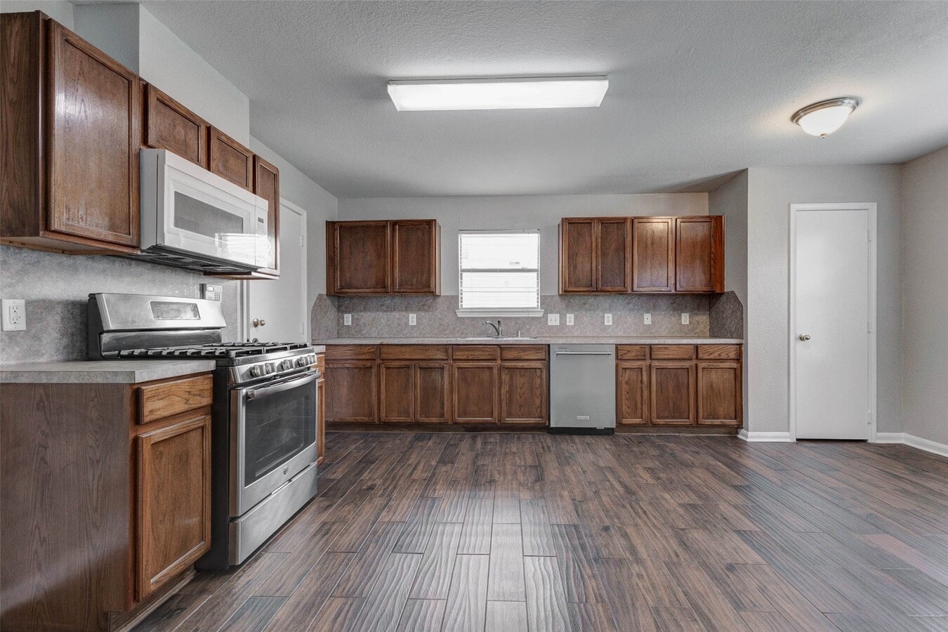 Photo - 9307 Grove Haven Dr