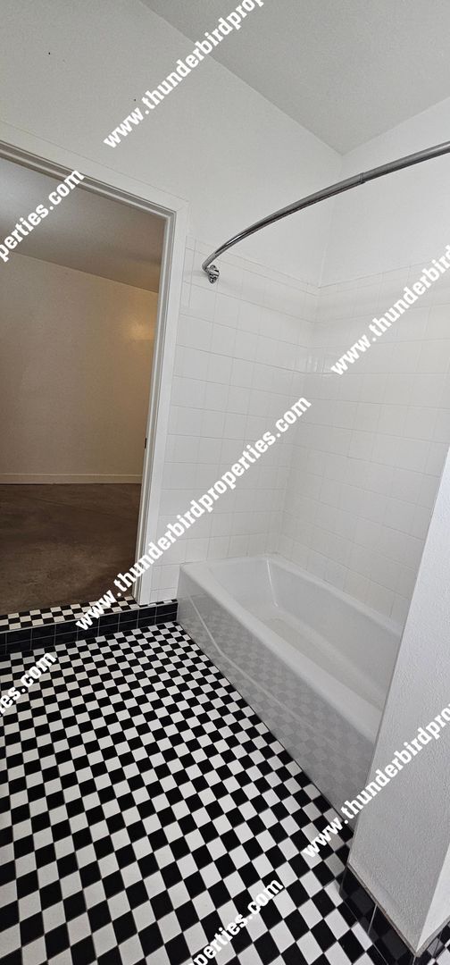 Photo - 2124 Oxford Ave SE Unit C (PG3000422)