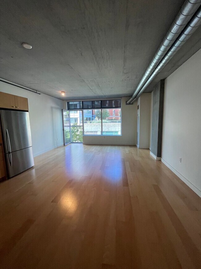 Photo - THE CIVIC IN GOOSE HOLLOW STUDIO BEDROOM CONDO!