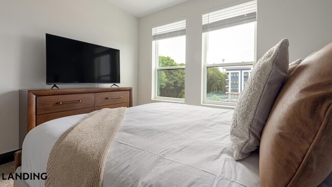 Photo - 1881 2nd Ave Unidad 4405