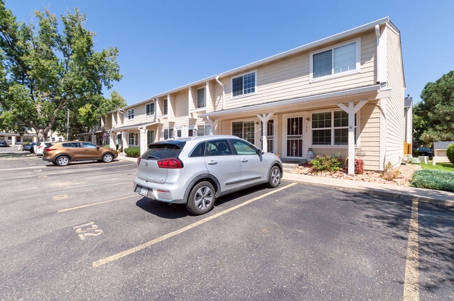 Photo - 8919 Field St