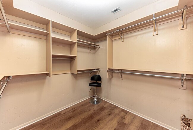 Photo - 3921 Aloha Ln