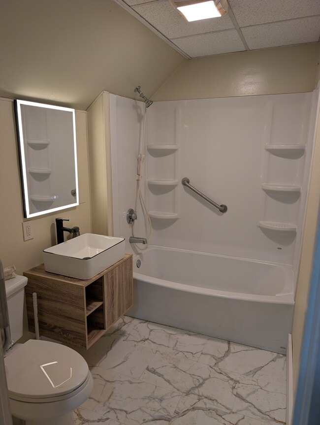 New bathroom - 212 Howard St Unit 3rd floor