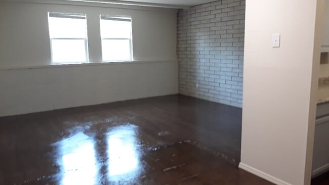 Photo - 2608 2nd Ave