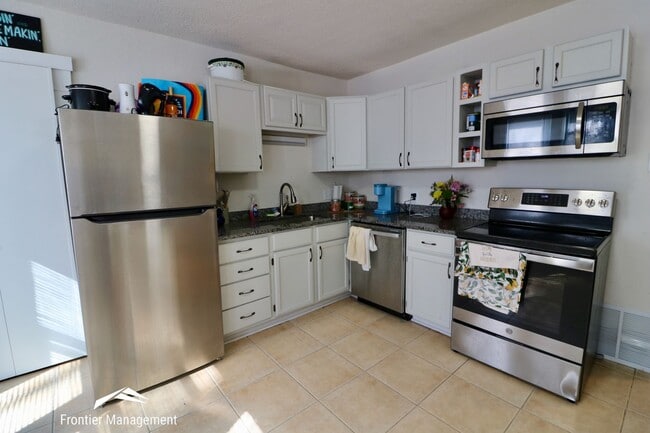 Photo - 527 Moro St Unit 2