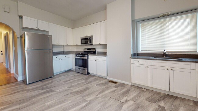 Photo - 677 Bennington St Unit 1