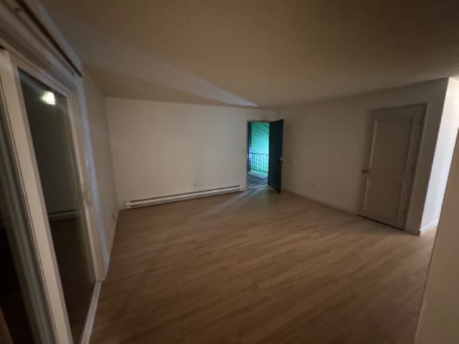 Photo - 297 Main St W Unit Apt 3