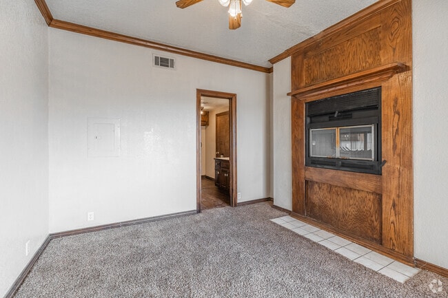 Eagle Crest Apartments