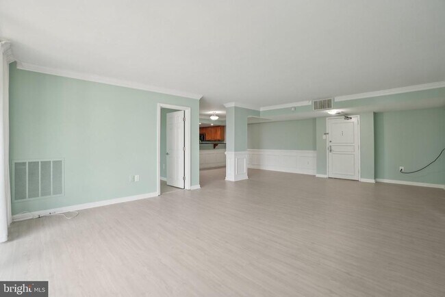 Photo - 1515 S Arlington Ridge Rd Unit 603