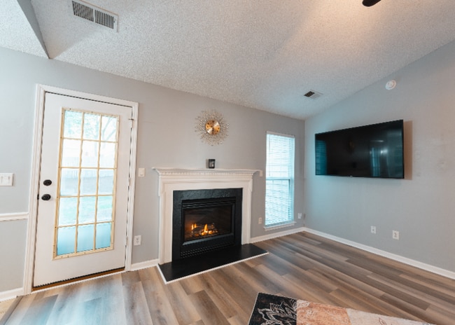 Photo - 7401 Starvalley Dr