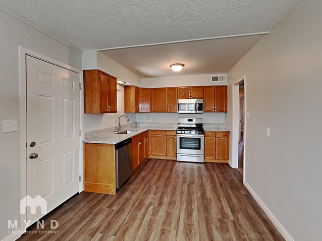Photo - 5025 Carmen Blvd