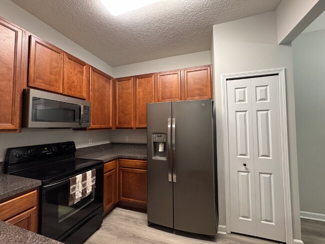 Photo - Modern 3rd-Floor Condo Near Beach & Southside Unidad 1312