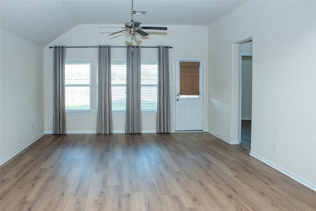 Photo - 14910 Hope Hills Ln