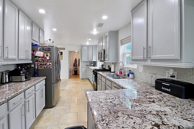Photo - 5951 Yarwell Dr