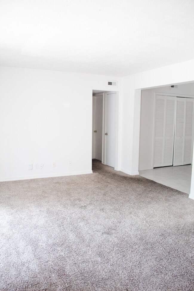 112 E Wood St Unidad 112 E Wood St- Unit 16