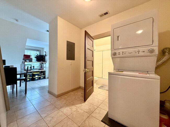 Photo - 58 Englewood Ave Apartamentos Unidad 2
