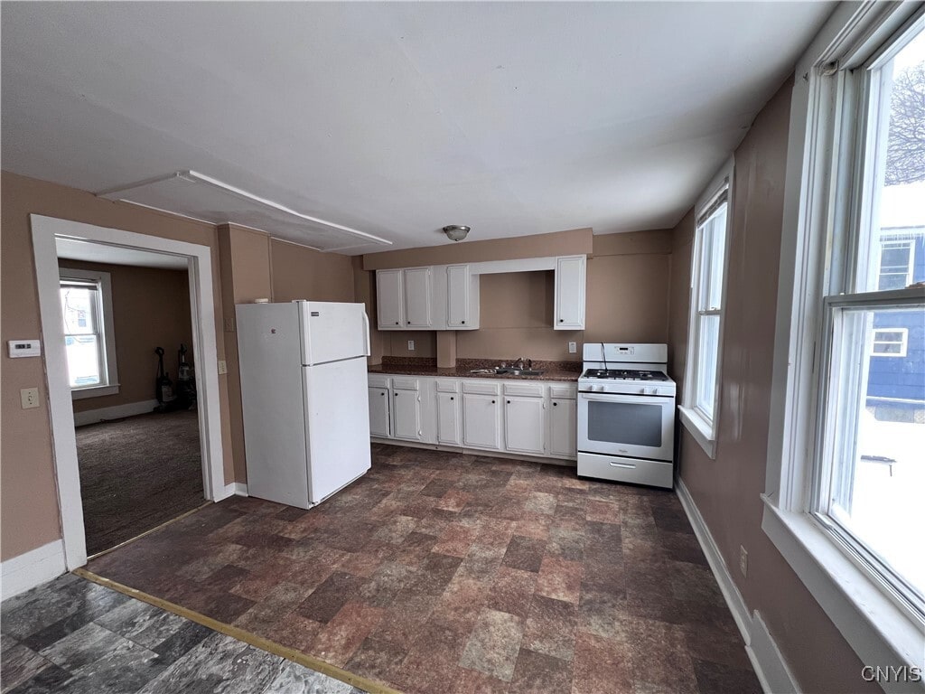 Photo - 89-93-93 E 5th St