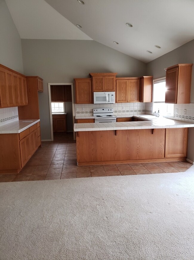 Photo - Beautiful Custom 3 Bedroom 2 Bath Home Located In Harlow Area