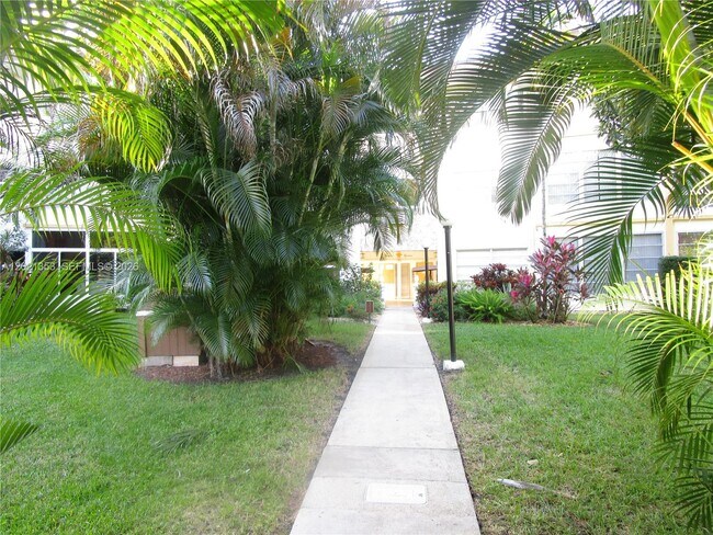 Photo - 5111 W Oakland Park Blvd Unit 301