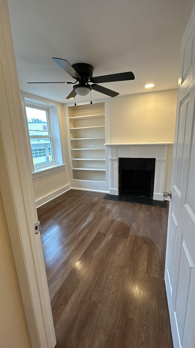 Photo - 16 N Church St