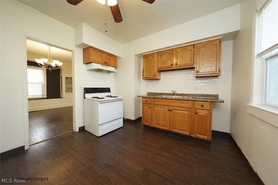 Photo - 12506 Corlett Ave