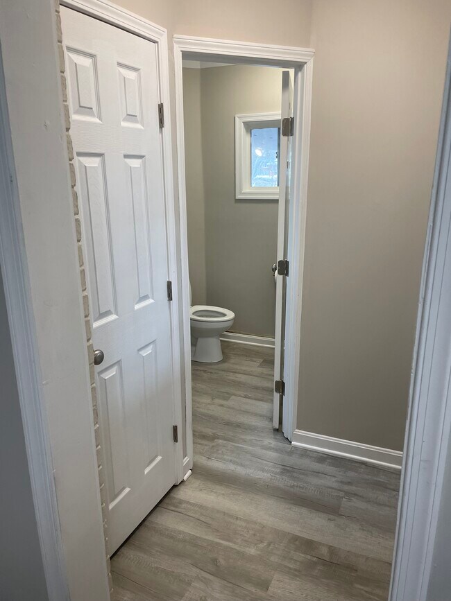 Photo - 213 Poplar Ave