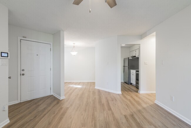 Photo - 2539 Stockbridge Dr