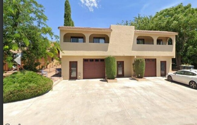 Building Photo - 390 Fairway Oaks Dr Unit 390FOD - C