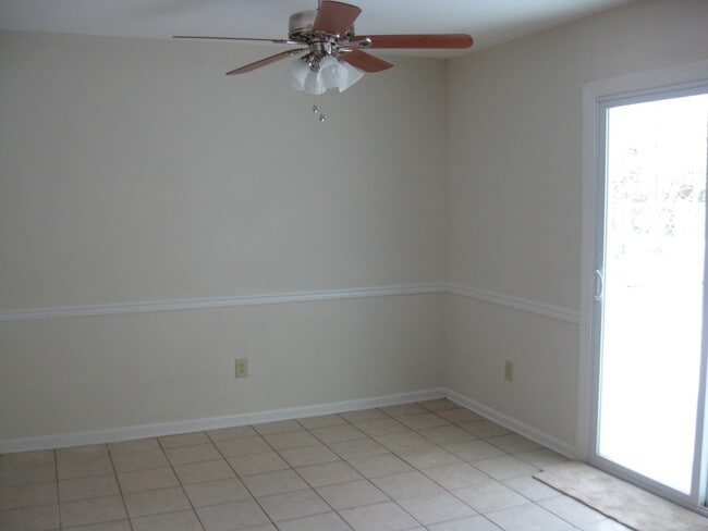 Photo - Beautiful 2 bedroom Townhouse